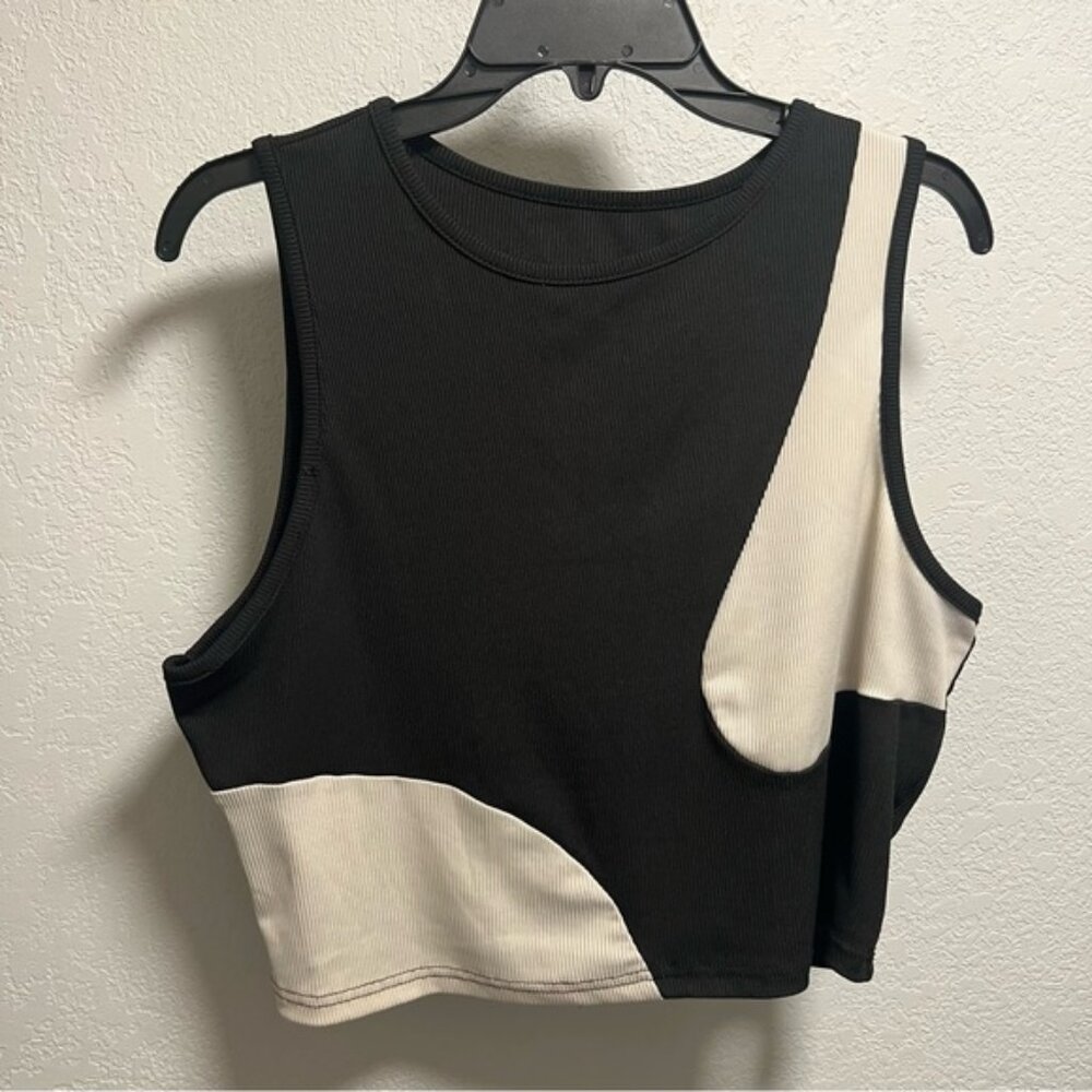 Shein Graphic Cropped Tank NWOT